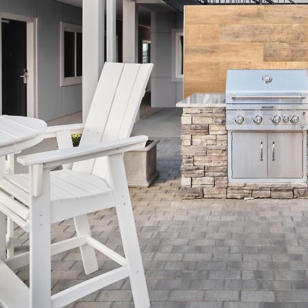 Stayapt Suites Raleigh-Durham/Rtp Clegg Екстериор снимка
